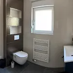 Ivano & Leo - Private Parking Apartment