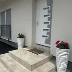 Ivano & Leo - Private Parking *