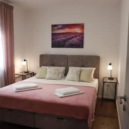 Ivano & Leo - Private Parking Zadar