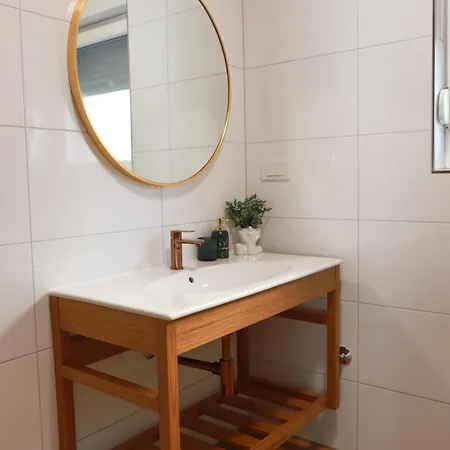 Ivano & Leo - Private Parking Apartment *