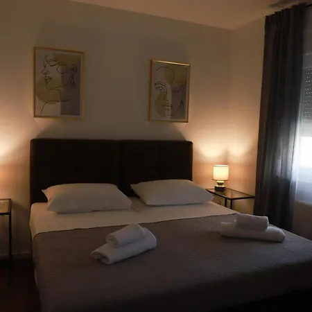 Ivano & Leo - Private Parking