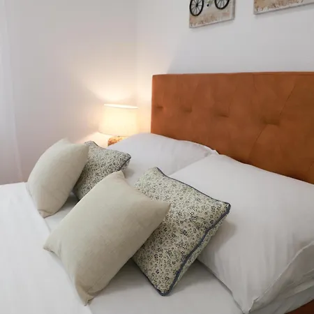 Ivano & Leo - Private Parking * Задар