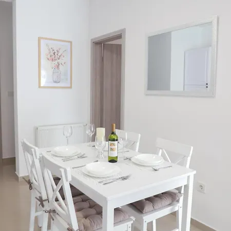 Ivano & Leo - Private Parking *