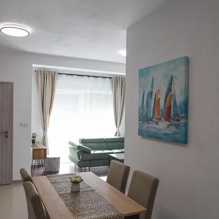 Ivano & Leo - Private Parking * Задар