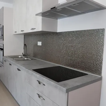 Ivano & Leo - Private Parking