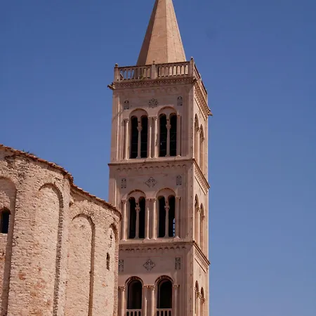 Ivano & Leo - Private Parking Zadar