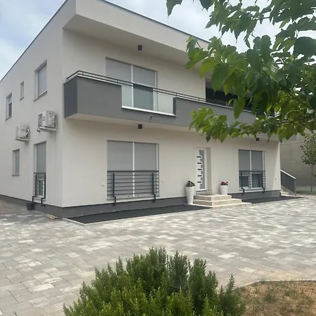 Appartement Ivano & Leo - Private Parking