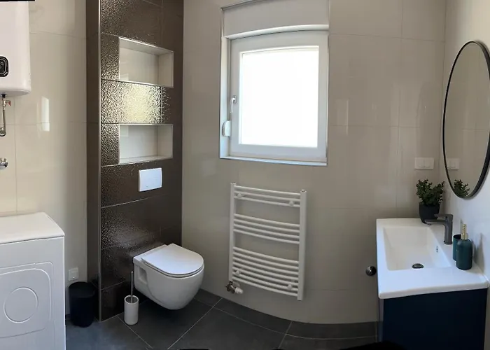 Ivano & Leo - Private Parking Lejlighed