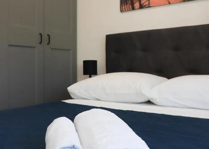 Ivano & Leo - Private Parking Lejlighed *